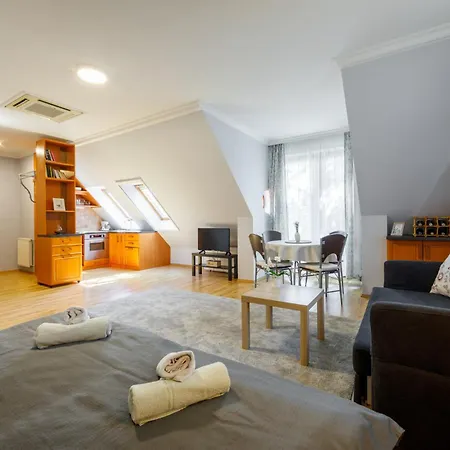 Muzsa Appartement *